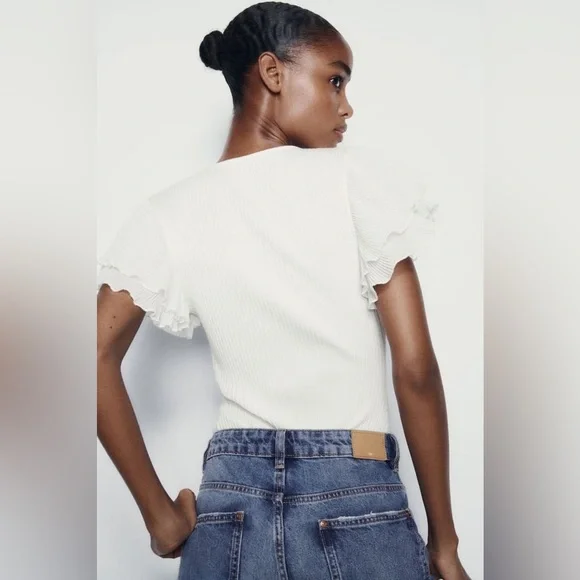 Zara Ribbed Ruffle Sleeve Bodysuit - Picture 9 of 10